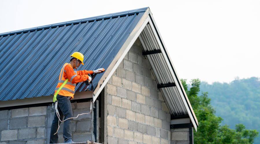 Expert Emergency Roof Repairs services in Saint David, IL